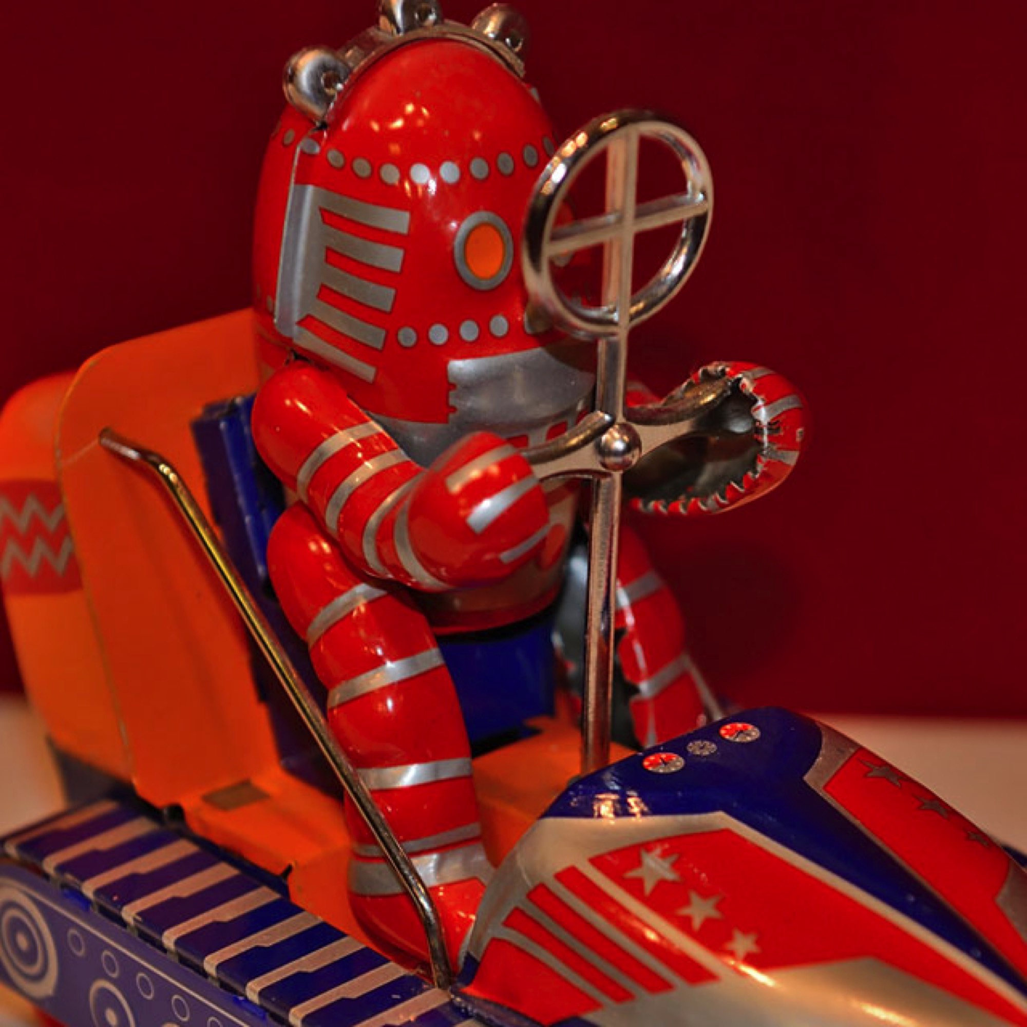 Kitsch und Kunst Blechspielzeug Astronaut